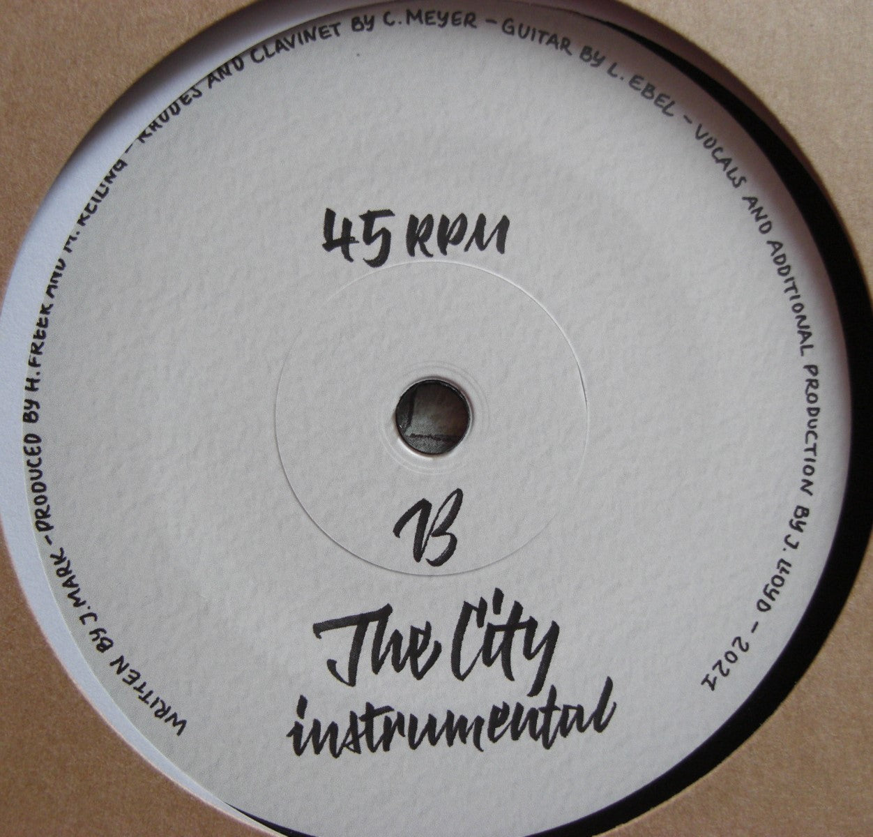 Session Victim & Erobique With Jamie Lloyd – The City 7"