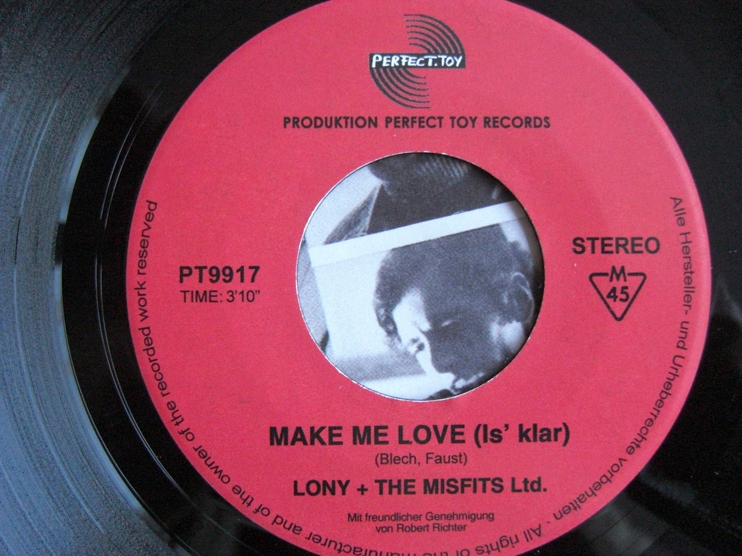 Lony + The Misfits Ltd. – Make Me Love (Is' Klar) / Birthday Vinyl, 7"