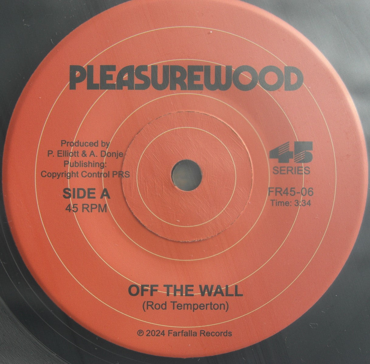 Pleasurewood – Off The Wall / Boogie Nights Vinyl, 7"