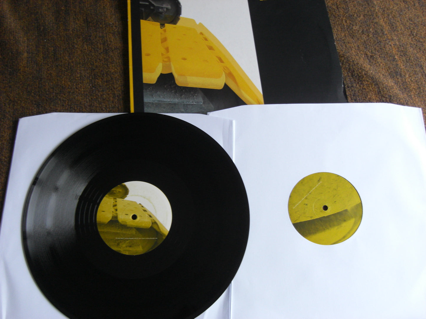 Cascade / J-Laze / Makoto – Mysteries / Trapezoid / Blackberry Jam / Voices 2x Vinyl